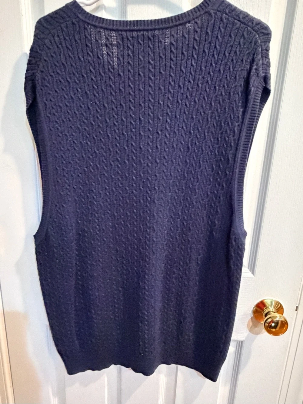 Pinehurst Cable-Knit V-Neck Sweater Vest - Navy
